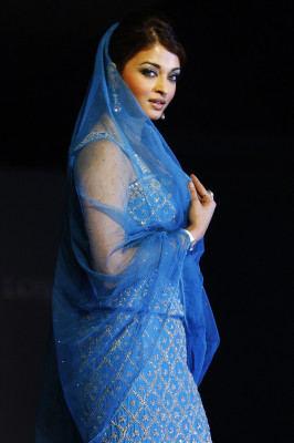 photo 10 in Aishwarya gallery [id133177] 2009-02-06 00:00:00