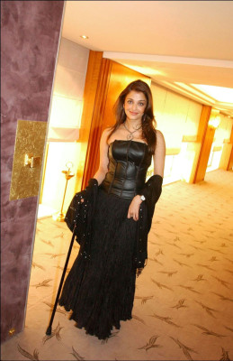 photo 3 in Aishwarya Rai gallery [id152831] 2009-04-27 00:00:00