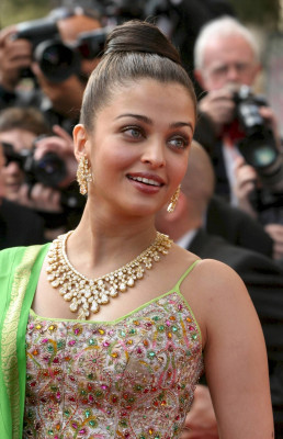 photo 13 in Aishwarya gallery [id211202] 2009-11-23 00:00:00