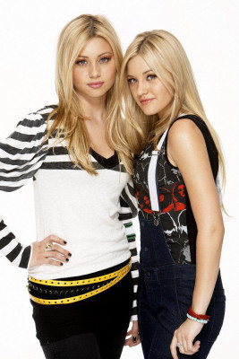 AJ Michalka pic #1212905