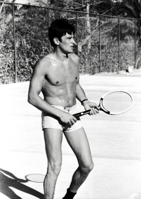 Alain Delon pic #359137