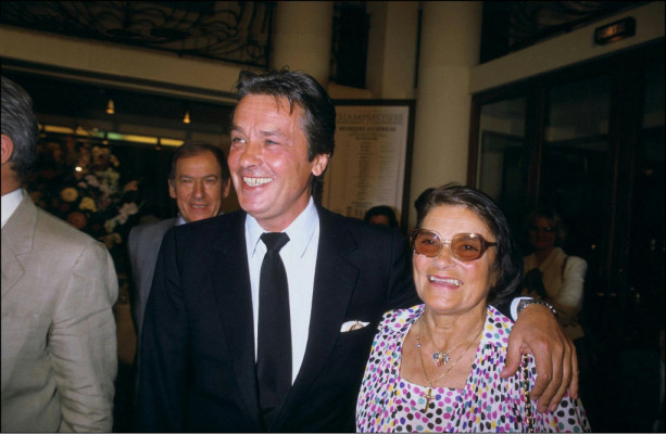 Alain Delon pic #389709