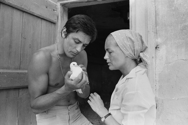 Alain Delon pic #365463