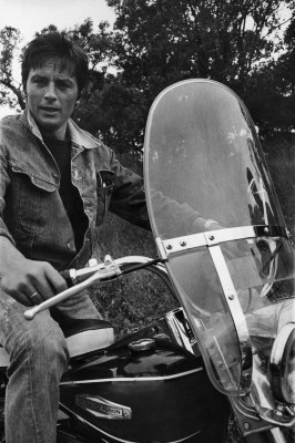Alain Delon pic #493083