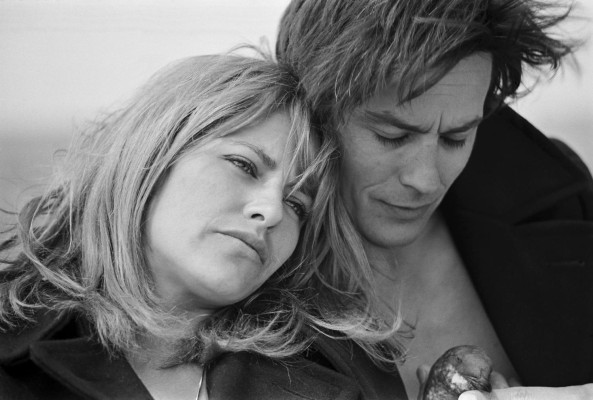 Alain Delon pic #402082