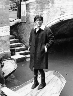 Alain Delon pic #390012
