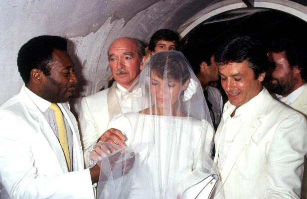 Alain Delon pic #400348