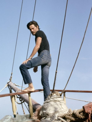 Alain Delon pic #385984