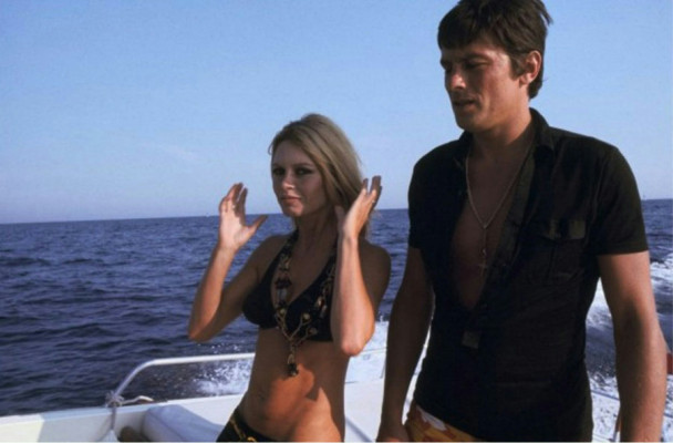 Alain Delon pic #382136
