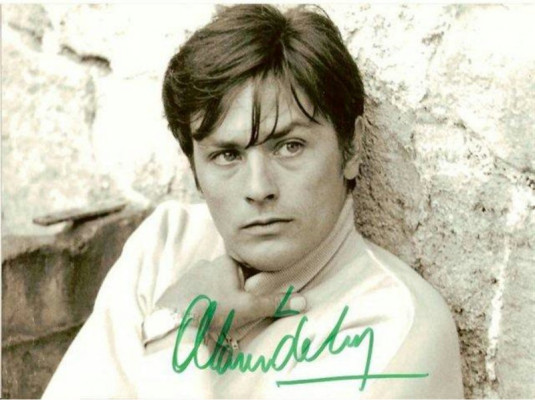 Alain Delon pic #375484