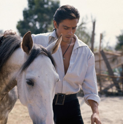Alain Delon pic #483870