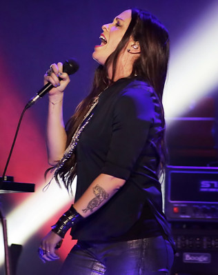 photo 24 in Alanis Morissette gallery [id588748] 2012-12-08 00:00:00