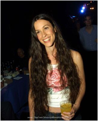 Alanis Morissette pic #138003
