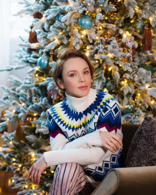 Albina Dzhanabaeva pic #1142173