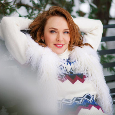 Albina Dzhanabaeva pic #1141343
