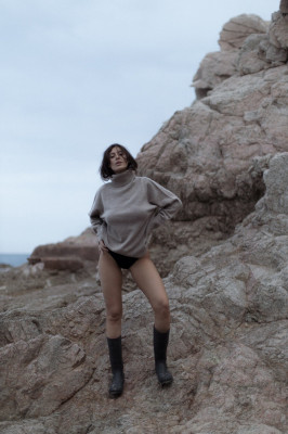 Alejandra Guilmant for Minaci wear