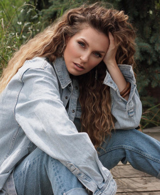 Aleksandra Savelyeva pic #1270965