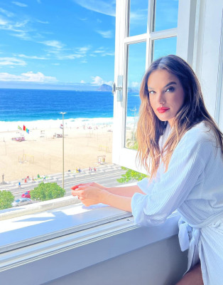Alessandra Ambrosio