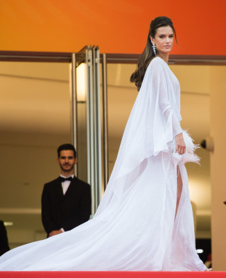 Alessandra Ambrosio – 2019 Cannes Film Festival Opening Ceremony