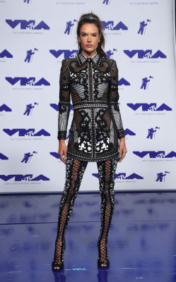 Alessandra Ambrosio – MTV Video Music Awards in Los Angeles