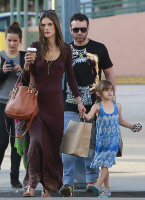 Alessandra Ambrosio pic #673133