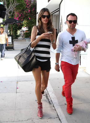Alessandra Ambrosio pic #539118