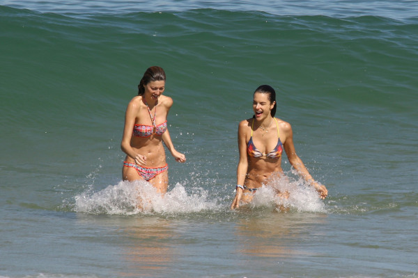Alessandra Ambrosio pic #815125