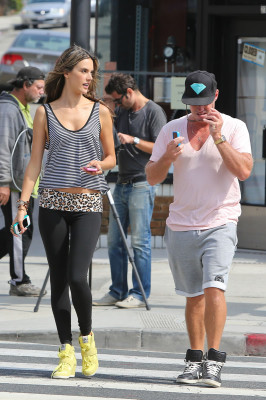 Alessandra Ambrosio pic #569909
