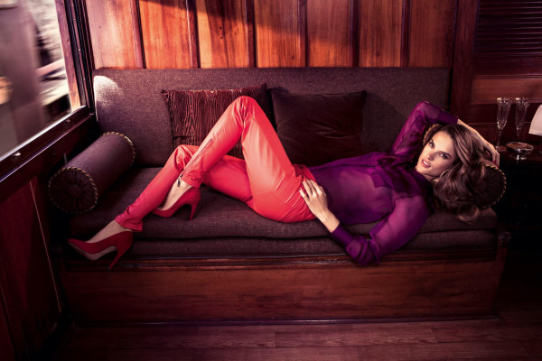 Alessandra Ambrosio pic #554302
