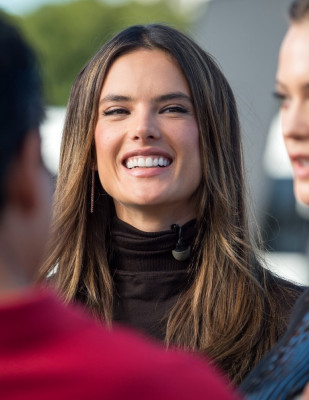 Alessandra Ambrosio pic #779512