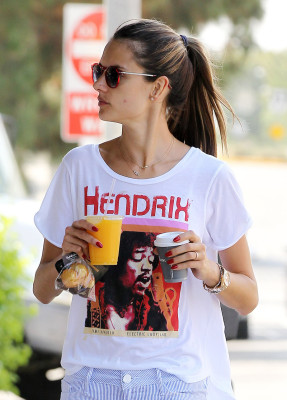 Alessandra Ambrosio pic #652175