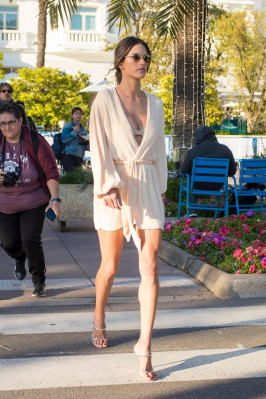 Alessandra Ambrosio pic #1174732
