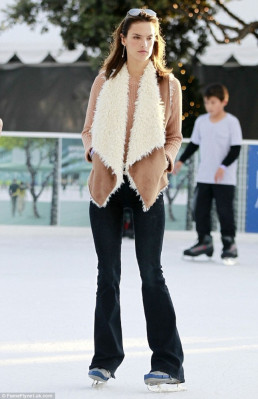 Alessandra Ambrosio pic #849681