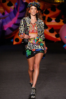Alessandra Ambrosio pic #892276