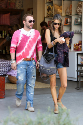 Alessandra Ambrosio pic #573291