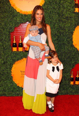 Alessandra Ambrosio pic #737641