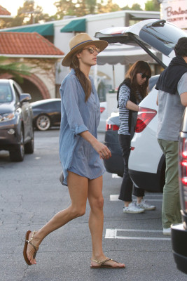 Alessandra Ambrosio pic #1015234
