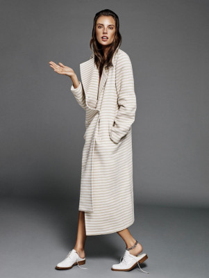 Alessandra Ambrosio pic #850273