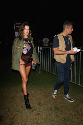 Alessandra Ambrosio – Rolling Stones Concert in Pasadena 08/22/2019