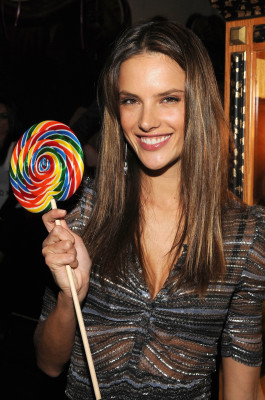 Alessandra Ambrosio pic #268373