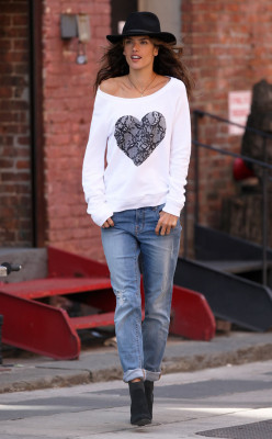 Alessandra Ambrosio pic #633252