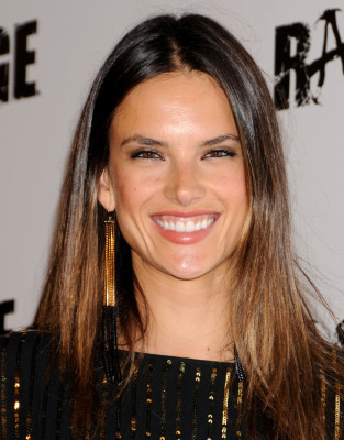 Alessandra Ambrosio pic #424809