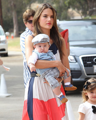 Alessandra Ambrosio pic #569248