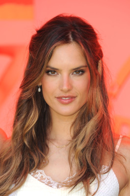 Alessandra Ambrosio pic #394311