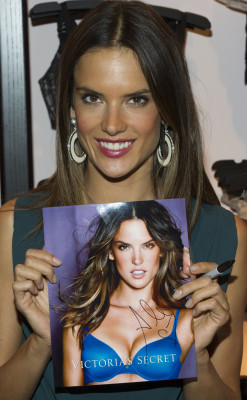 Alessandra Ambrosio pic #431605