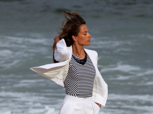 Alessandra Ambrosio pic #596281