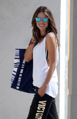 Alessandra Ambrosio pic #613708