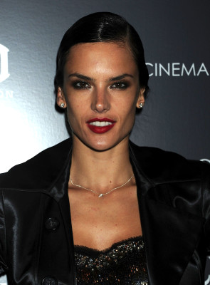 Alessandra Ambrosio pic #330135