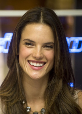 Alessandra Ambrosio pic #453176