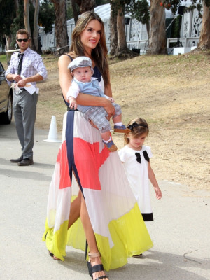 Alessandra Ambrosio pic #570952
